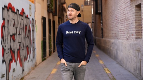 Sweaters & Hoodies